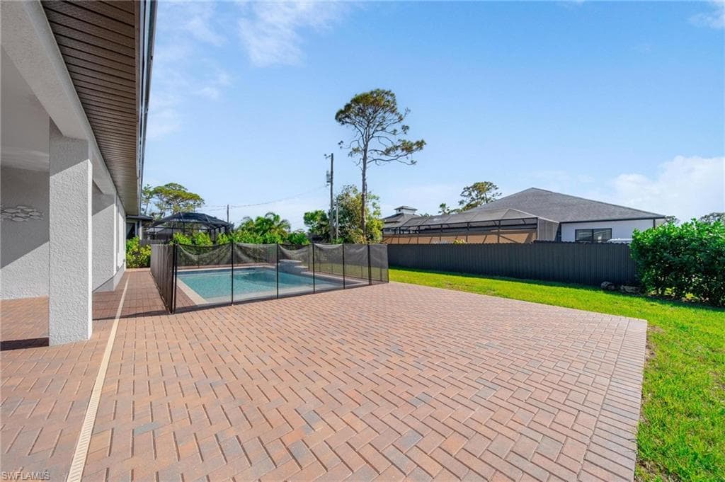 4665 Keylargo LN, BONITA SPRINGS FL 34134-33