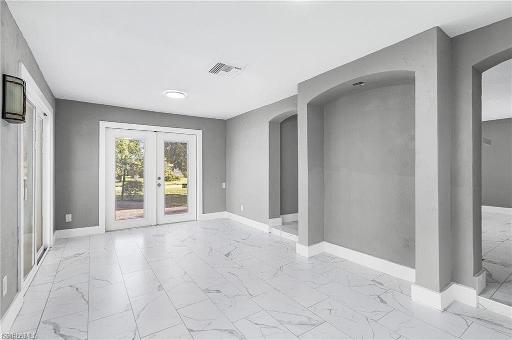 4472 E Riverside DR, FORT MYERS FL 33905-5