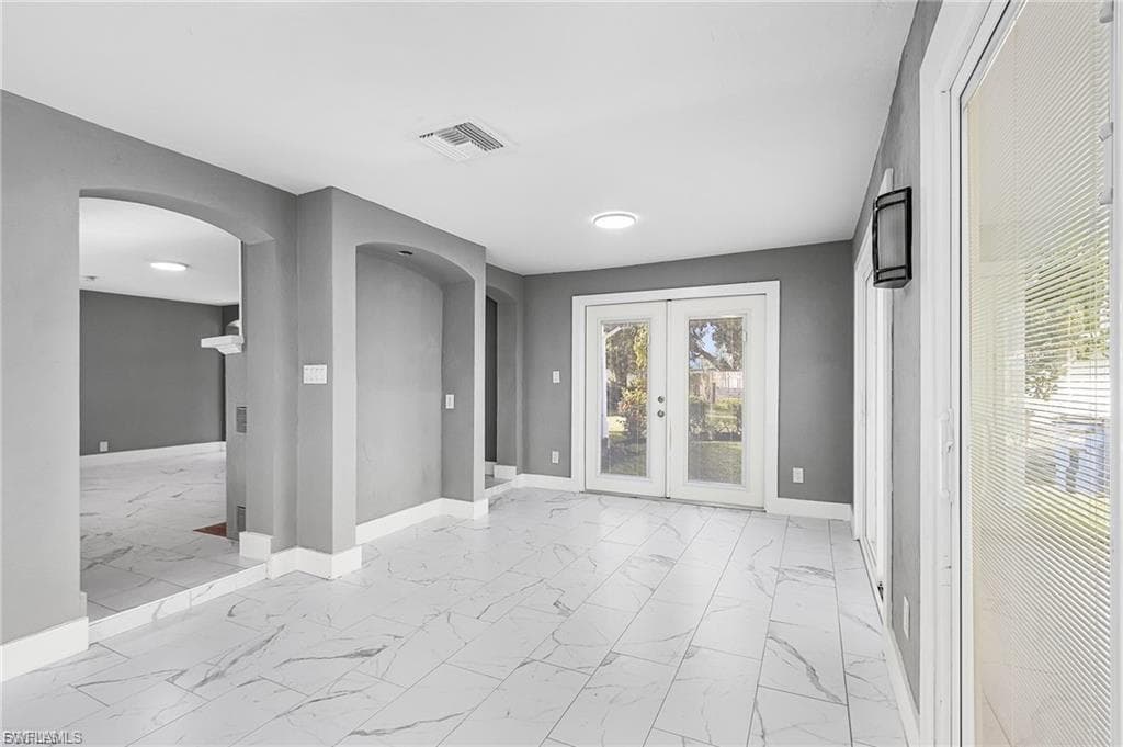 4472 E Riverside DR, FORT MYERS FL 33905-4