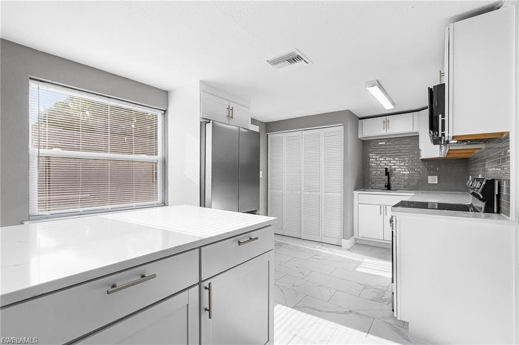 4472 E Riverside DR, FORT MYERS FL 33905-13