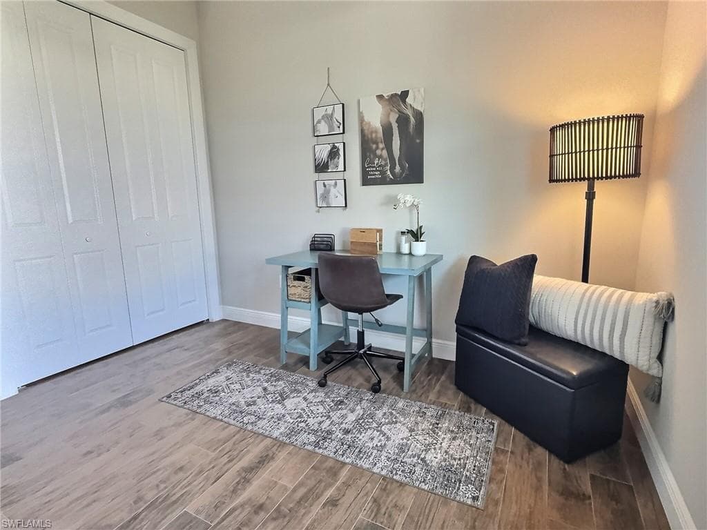 1960 Moulder DR, NAPLES FL 34120-19