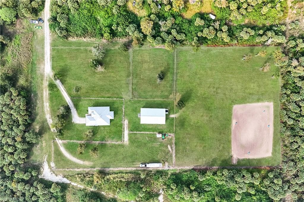 1960 Moulder DR, NAPLES FL 34120-37