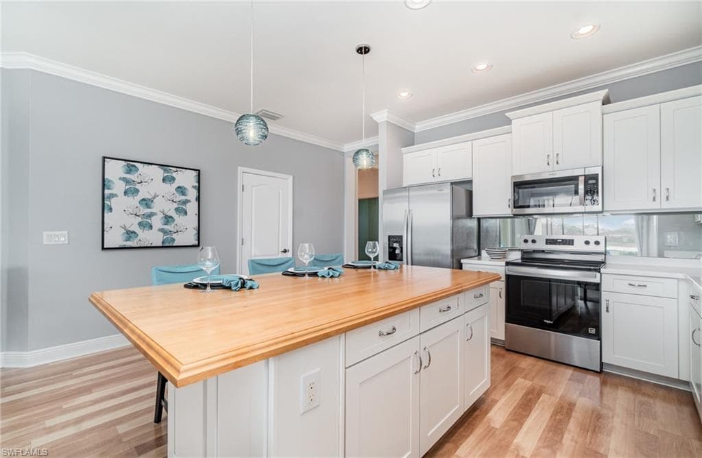 4482 Waterscape LN, FORT MYERS FL 33966-7