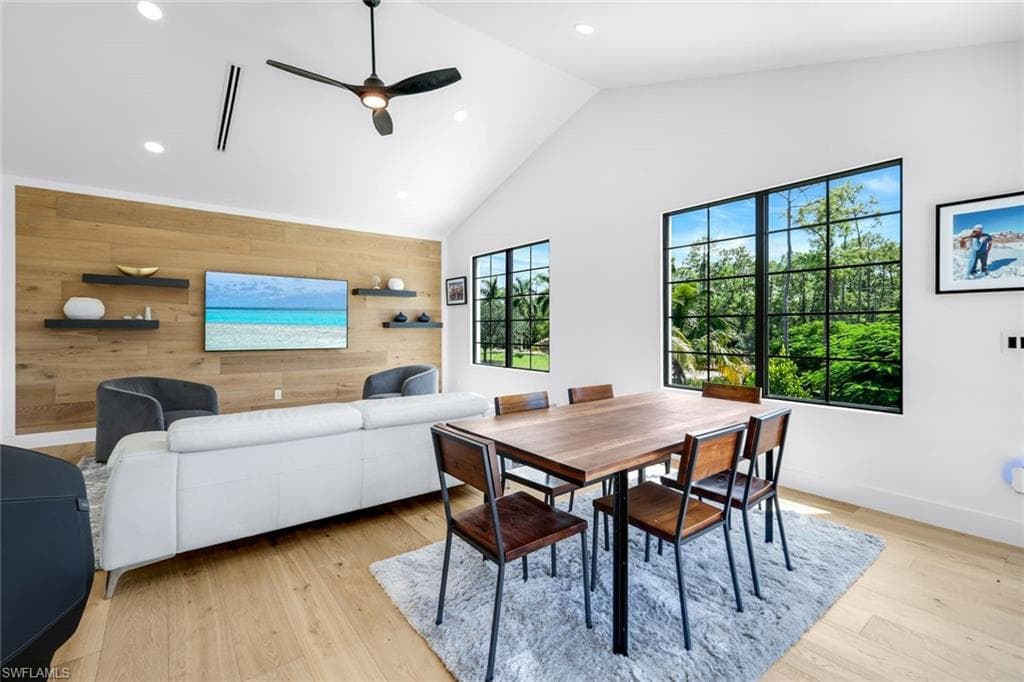 6677 Hunters RD, NAPLES FL 34109-35