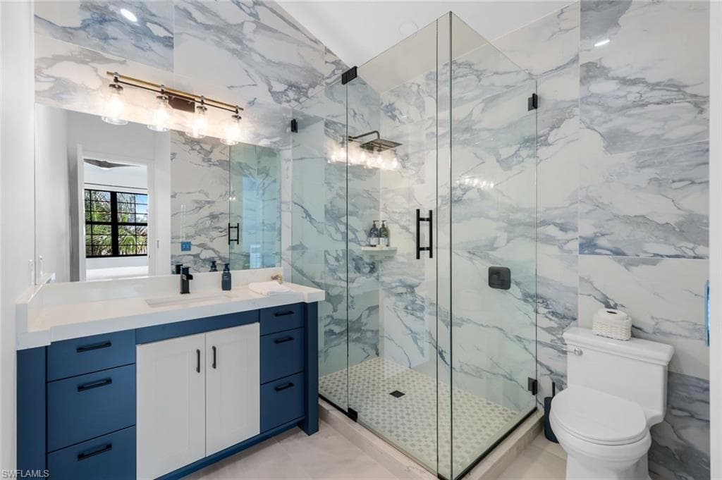6677 Hunters RD, NAPLES FL 34109-36