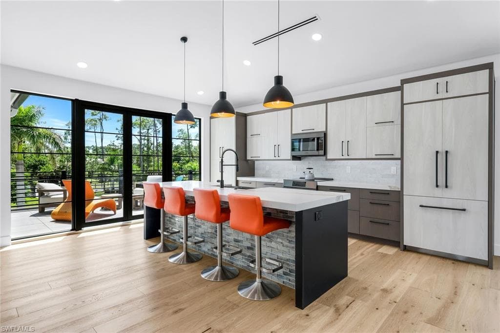 6677 Hunters RD, NAPLES FL 34109-34