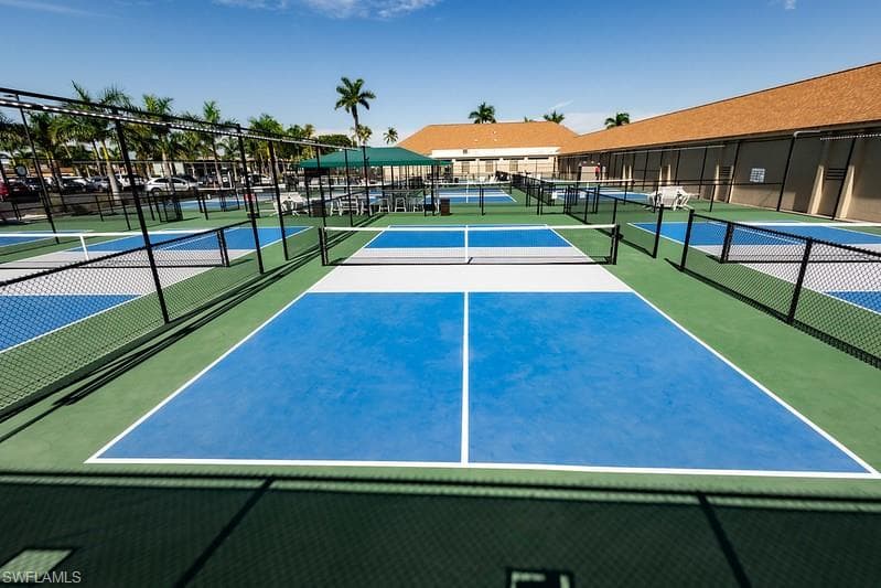 247 Winners CIR # 5, NAPLES FL 34112-42