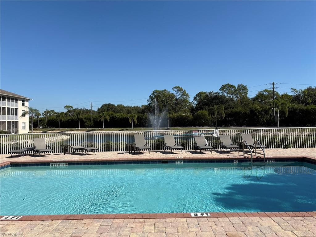 3269 Amanda LN # 2, NAPLES FL 34109-33