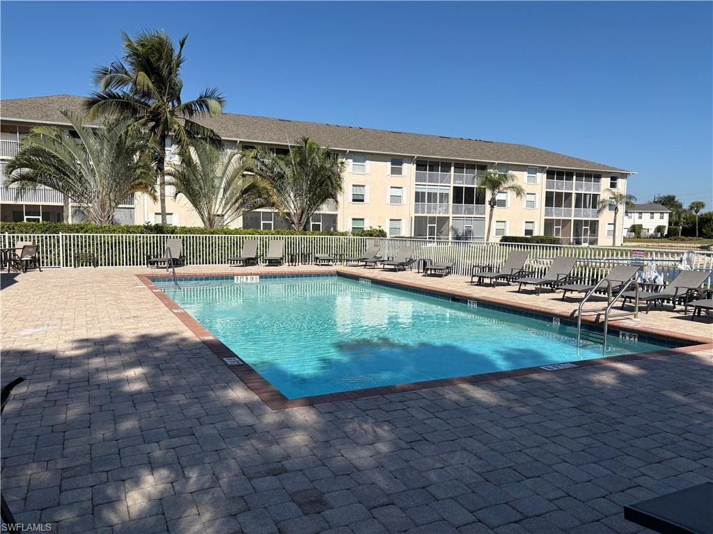 3269 Amanda LN # 2, NAPLES FL 34109-32