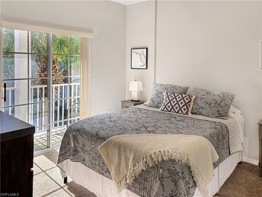 3269 Amanda LN # 2, NAPLES FL 34109-17