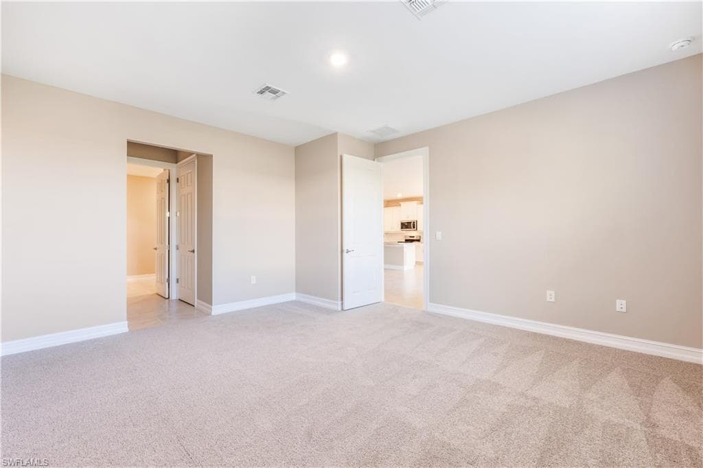 552 SPRING HILL LAKE LOOP, CAPE CORAL FL 33993-25