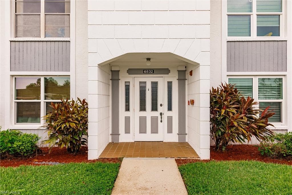 6832 Sandtrap DR # 2, FORT MYERS FL 33919-1