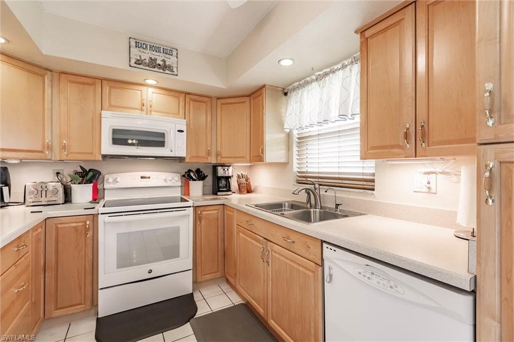 6832 Sandtrap DR # 2, FORT MYERS FL 33919-11
