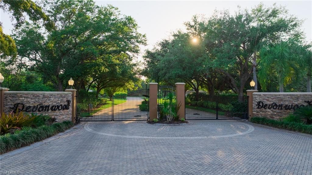 15871 Hampton View CT, FORT MYERS FL 33908-24