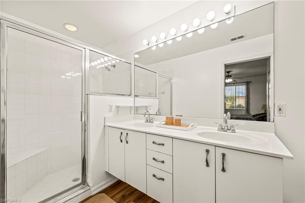 280 Robin Hood CIR # 101, NAPLES FL 34104-12