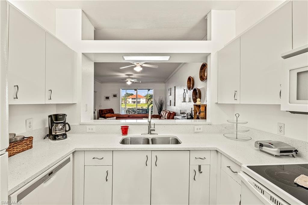 280 Robin Hood CIR # 101, NAPLES FL 34104-4