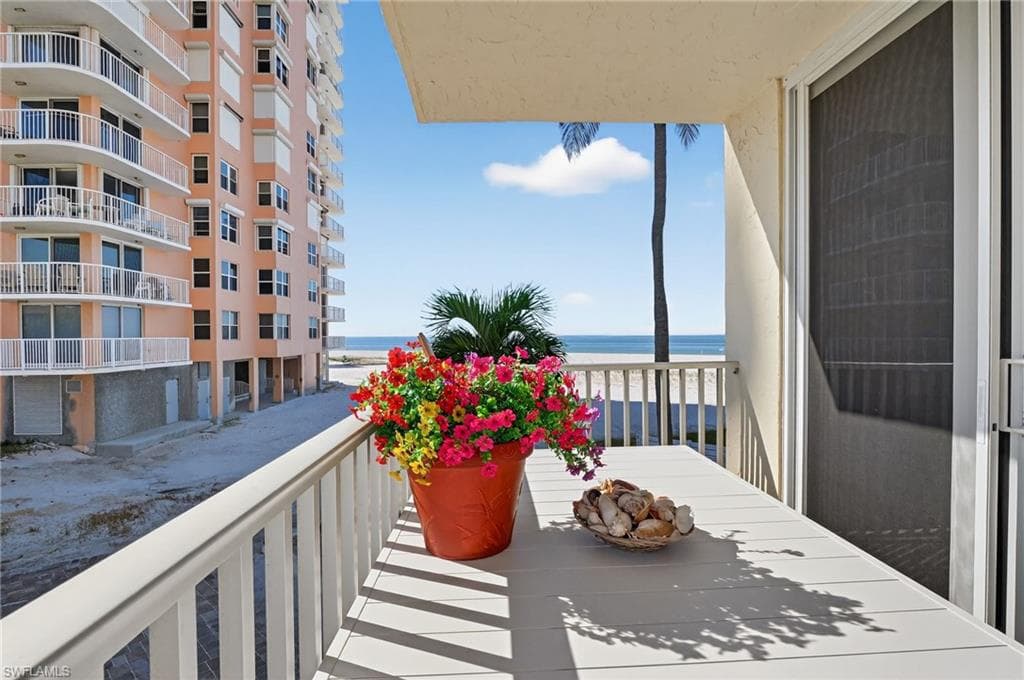 7360 Estero BLVD # 103, FORT MYERS BEACH FL 33931-31