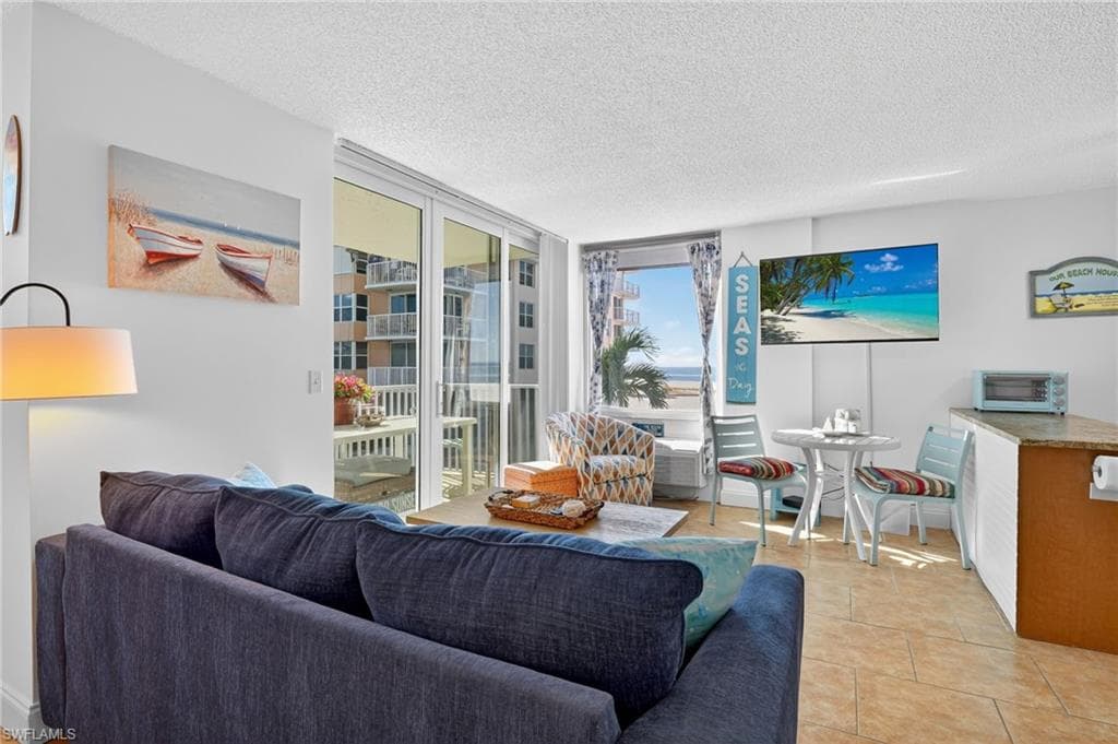 7360 Estero BLVD # 103, FORT MYERS BEACH FL 33931-20