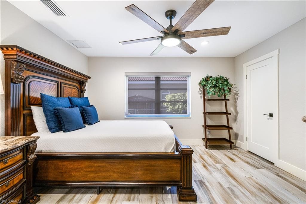 1911 SE 32nd TER, CAPE CORAL FL 33904-22