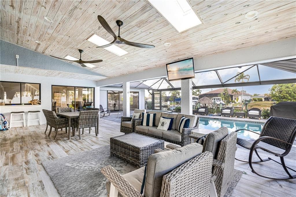 1911 SE 32nd TER, CAPE CORAL FL 33904-36