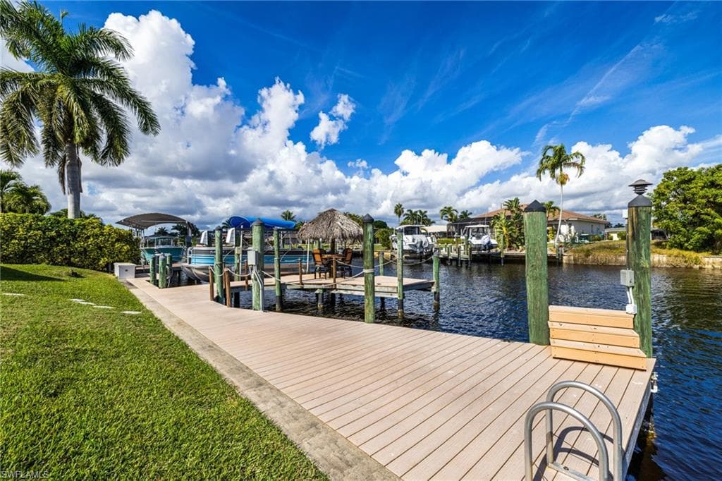 1911 SE 32nd TER, CAPE CORAL FL 33904-3