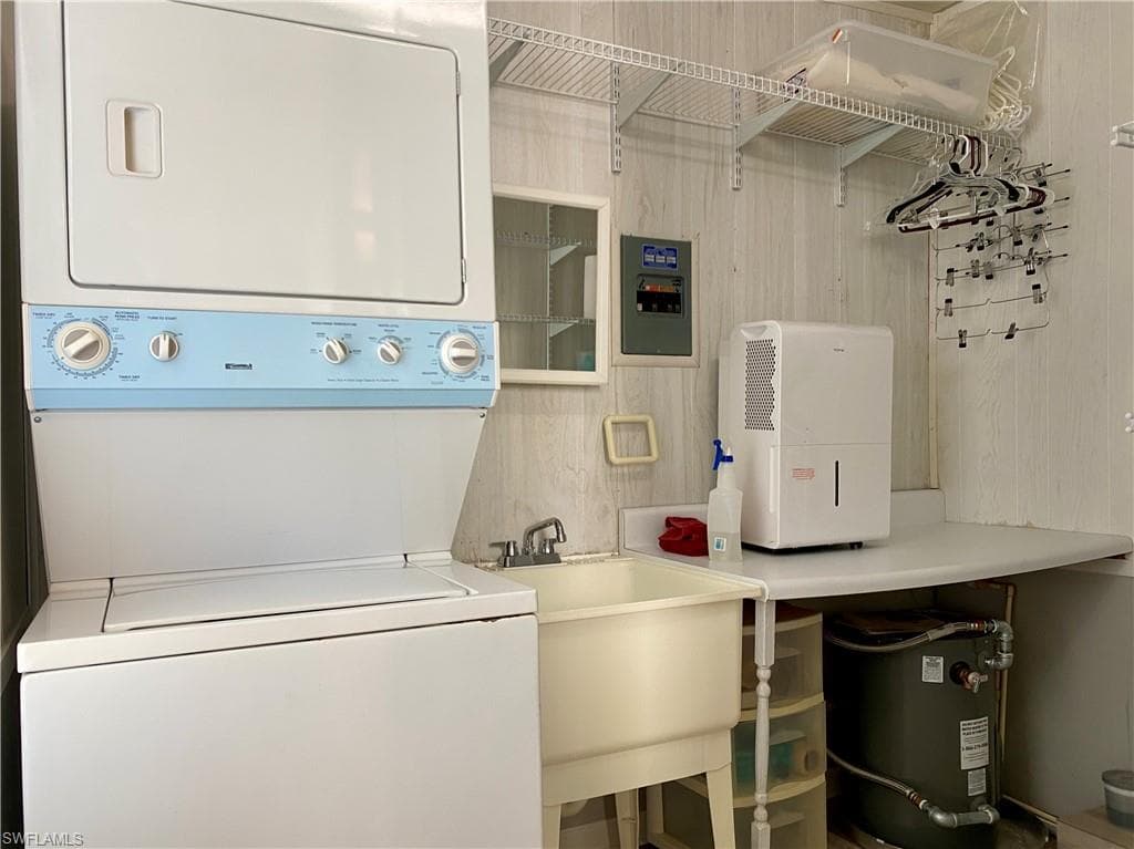 14 Pearl DR # 14P, NAPLES FL 34114-5