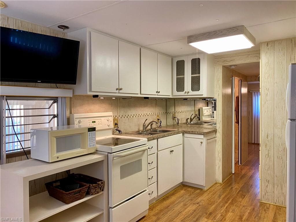 14 Pearl DR # 14P, NAPLES FL 34114-12