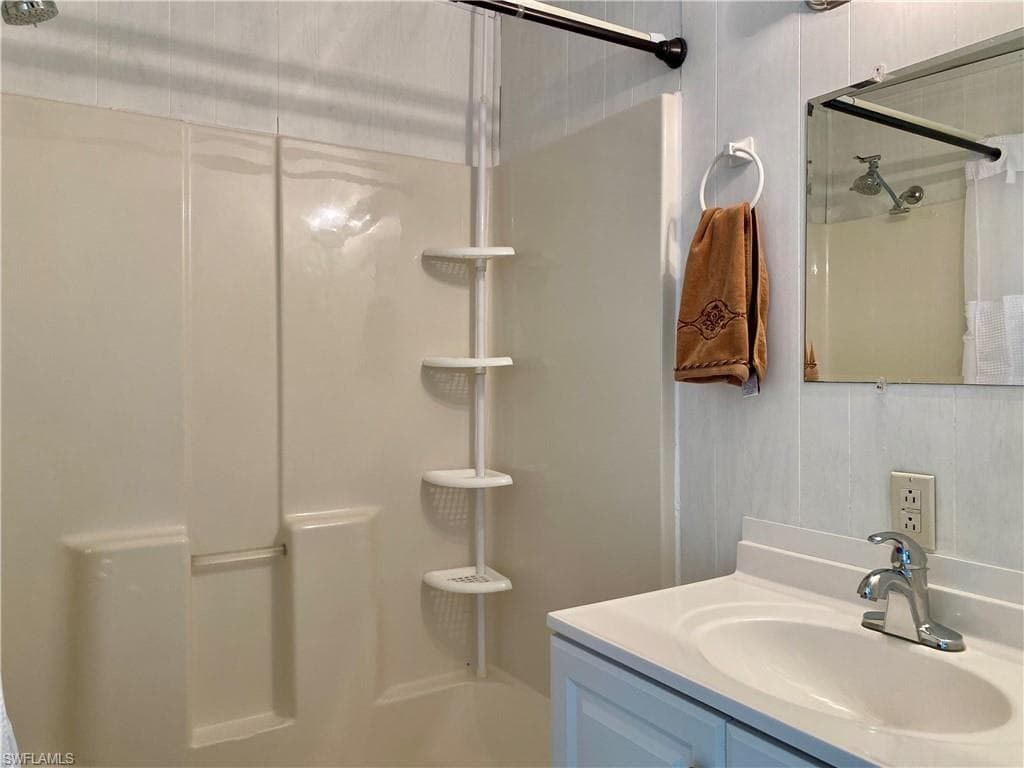 14 Pearl DR # 14P, NAPLES FL 34114-4