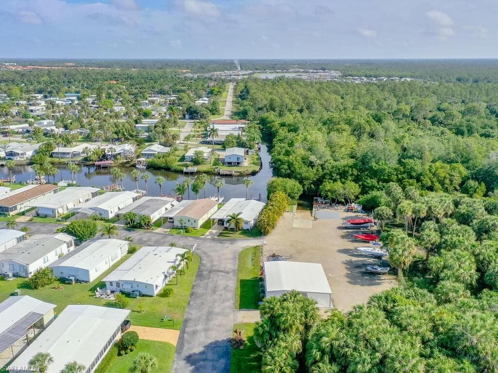14 Pearl DR # 14P, NAPLES FL 34114-29