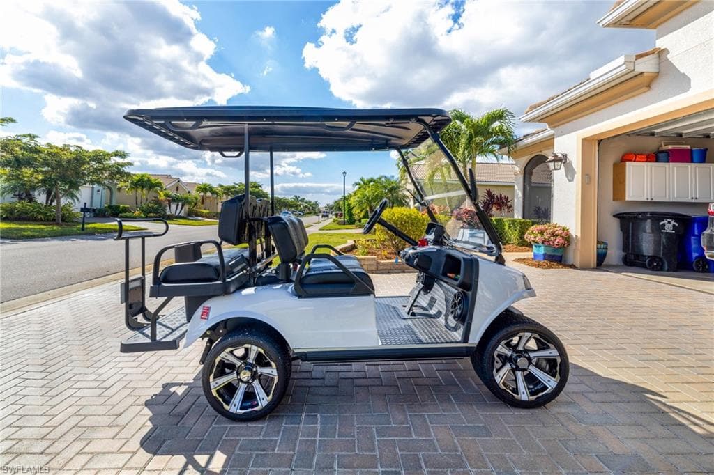 10386 Materita DR, FORT MYERS FL 33913-37