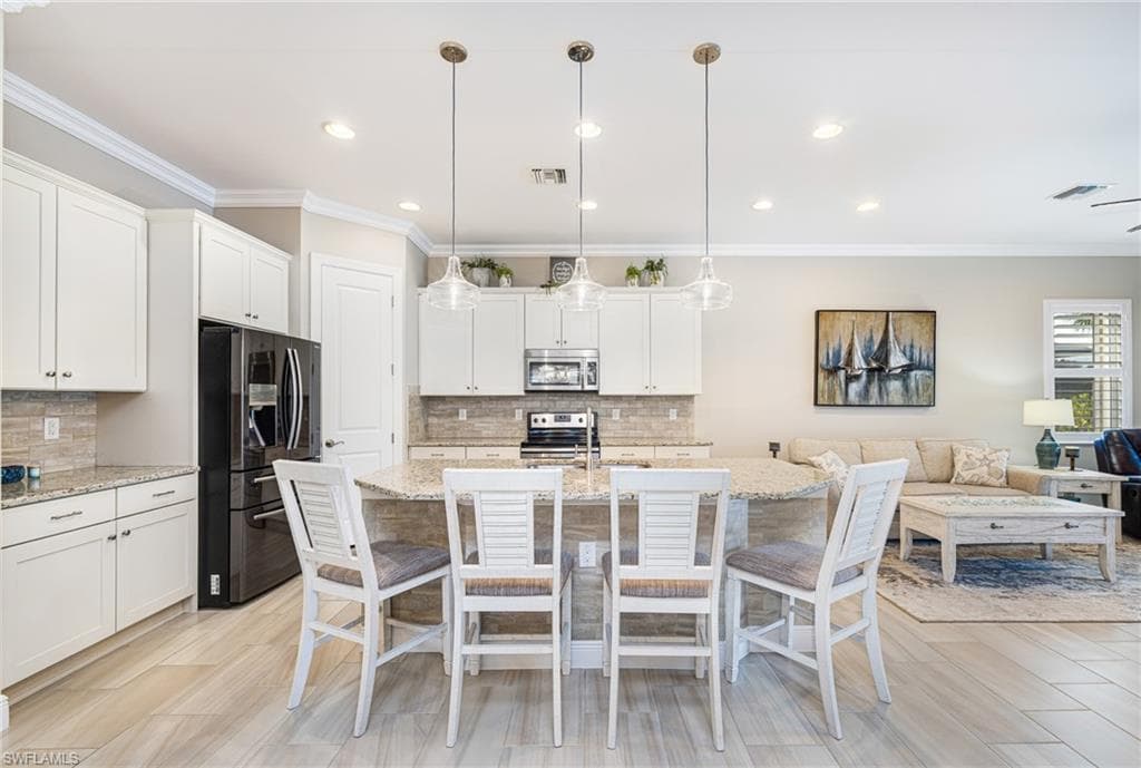 10386 Materita DR, FORT MYERS FL 33913-9