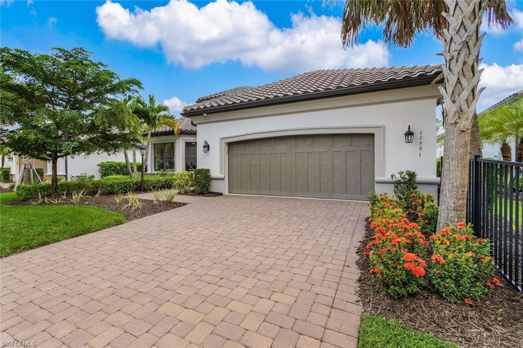 11591 Venetian Lagoon DR-31