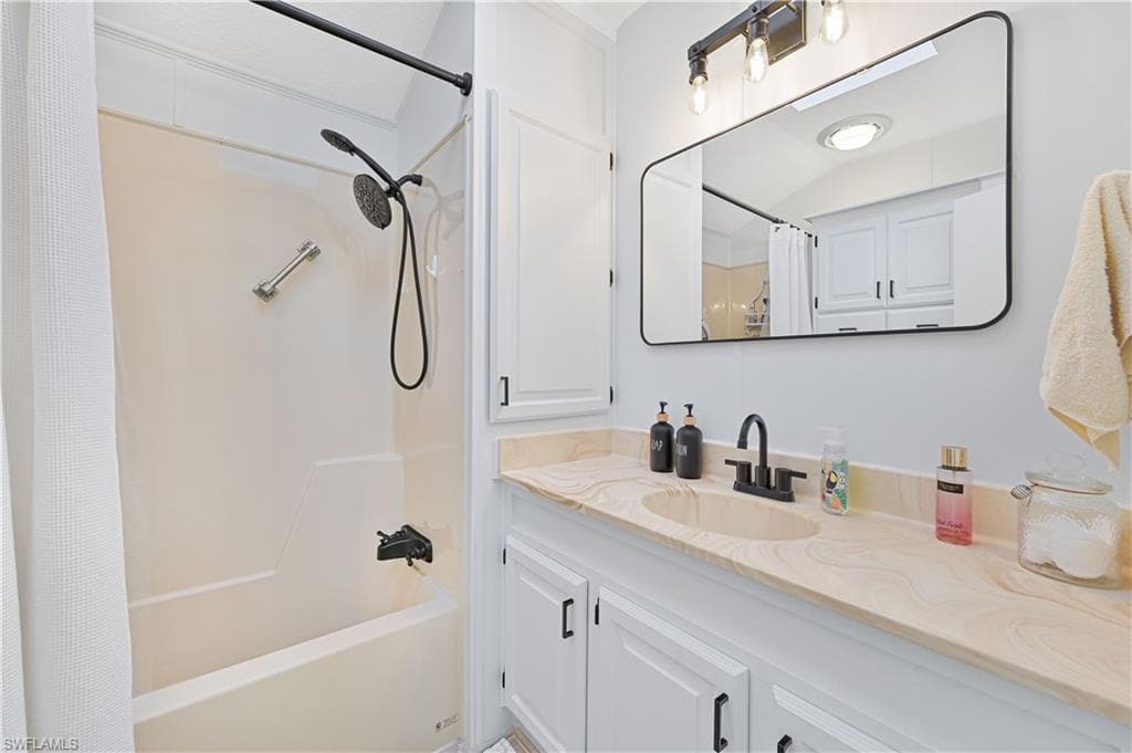 4751 Liberty LN W, ESTERO FL 33928-16