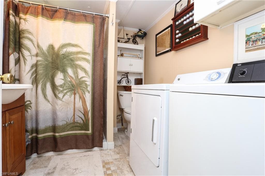 893 Manatee RD, NAPLES FL 34114-7