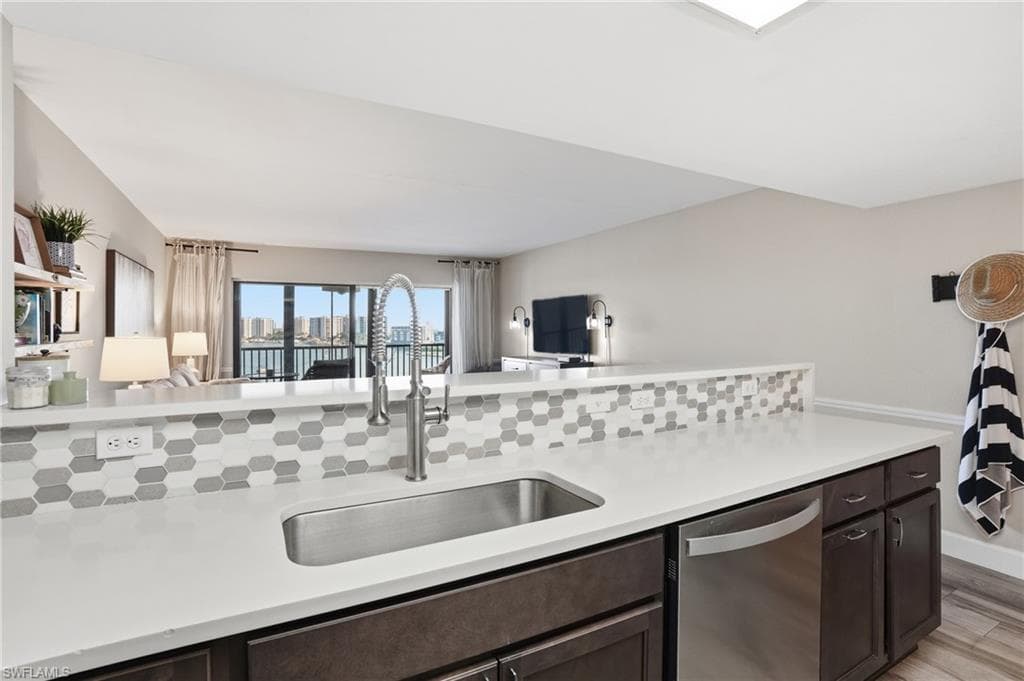 400 Lenell RD # 706, FORT MYERS BEACH FL 33931-18