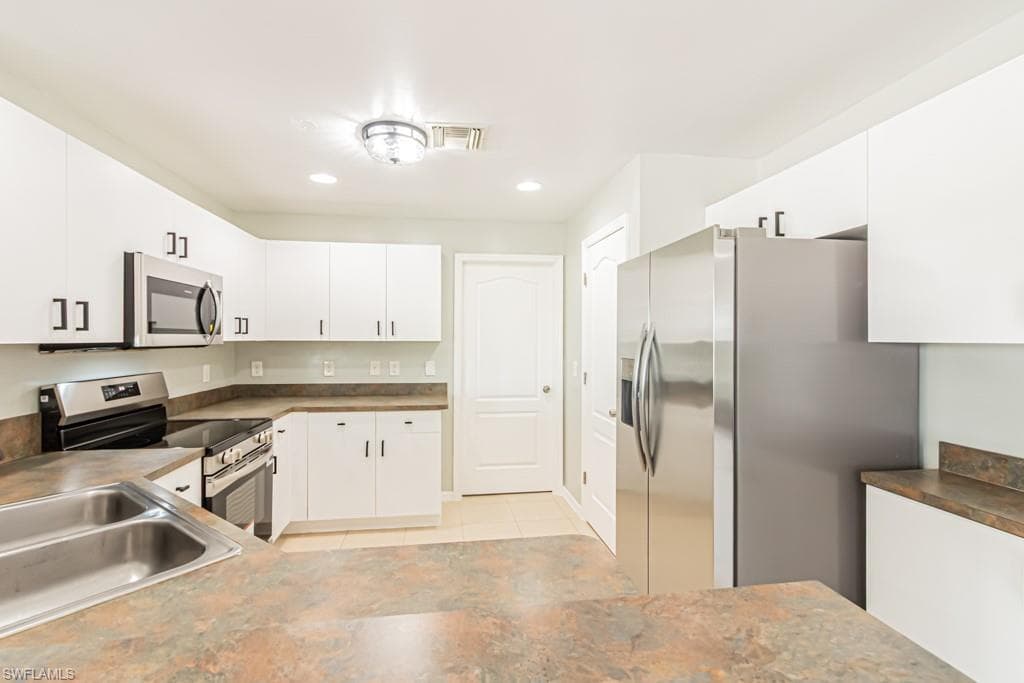 714 Knox AVE S, LEHIGH ACRES FL 33974-5