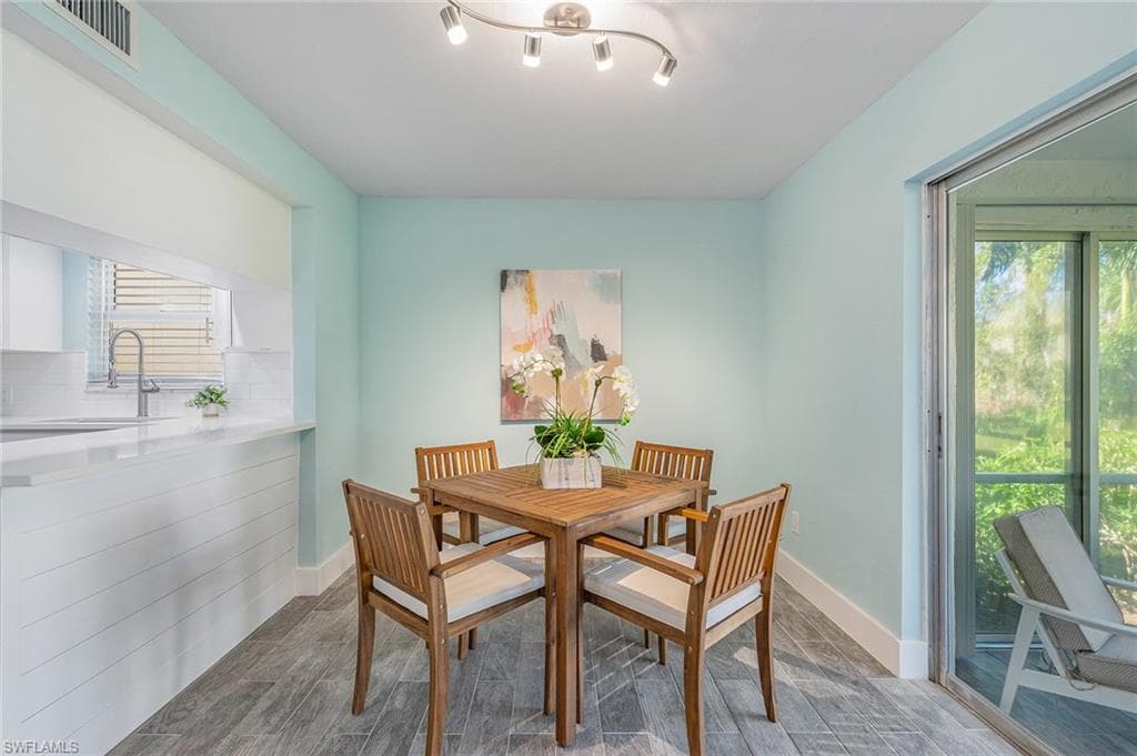 1549 Sandpiper ST # 49, NAPLES FL 34102-7