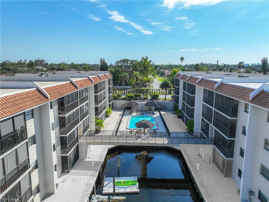 9395 Pennsylvania AVE # 3, BONITA SPRINGS FL 34135-37