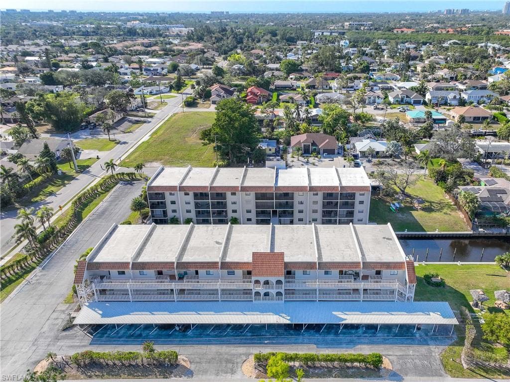 9395 Pennsylvania AVE # 3, BONITA SPRINGS FL 34135-40