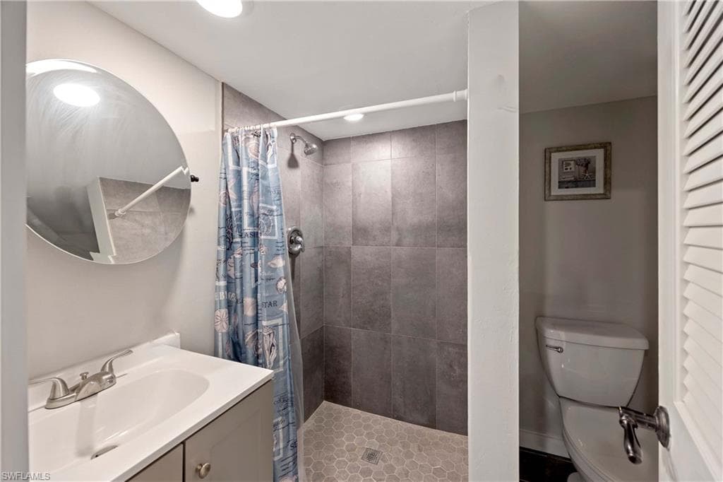 9395 Pennsylvania AVE # 3, BONITA SPRINGS FL 34135-28