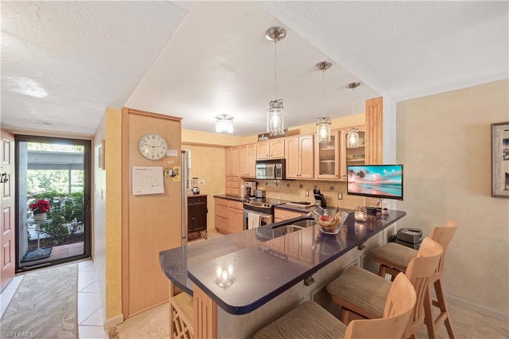 9395 Pennsylvania AVE # 3, BONITA SPRINGS FL 34135-7