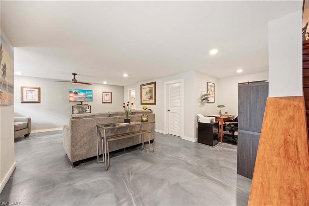 9395 Pennsylvania AVE # 3, BONITA SPRINGS FL 34135-24