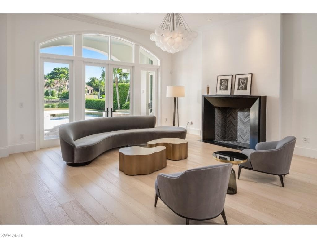 997 Spyglass LN, NAPLES FL 34102-2