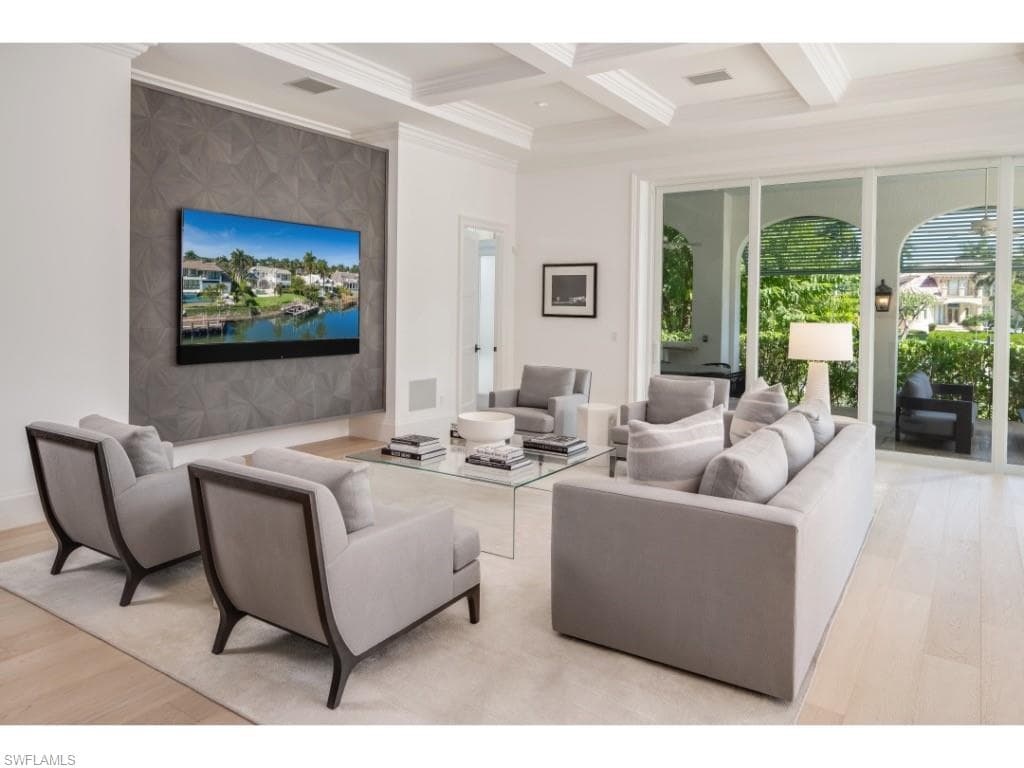 997 Spyglass LN, NAPLES FL 34102-4