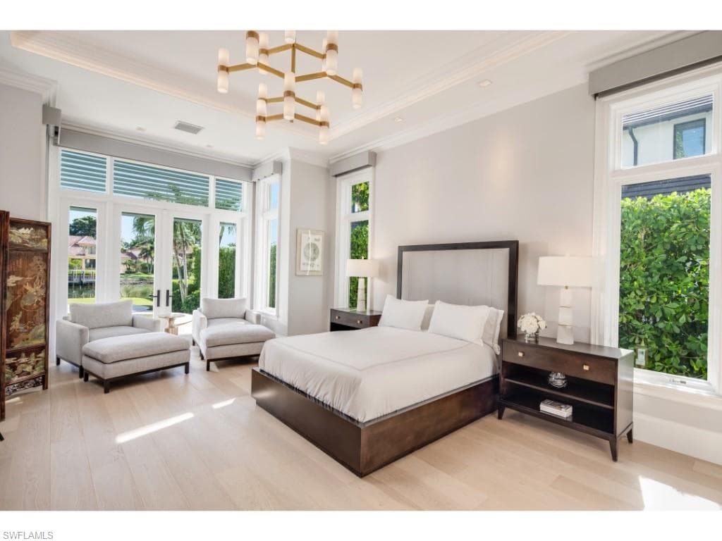 997 Spyglass LN, NAPLES FL 34102-9