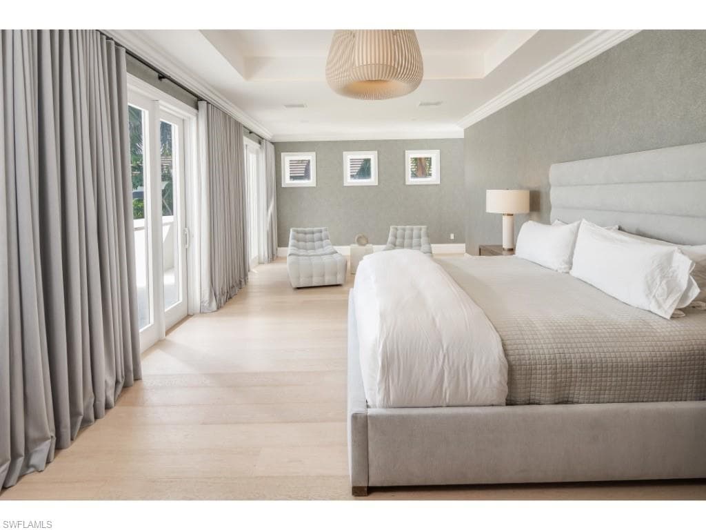 997 Spyglass LN, NAPLES FL 34102-13