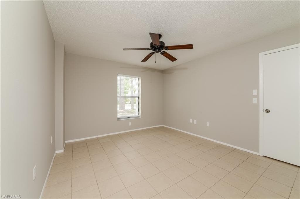 3286 Papaya RD, VENICE FL 34293-10