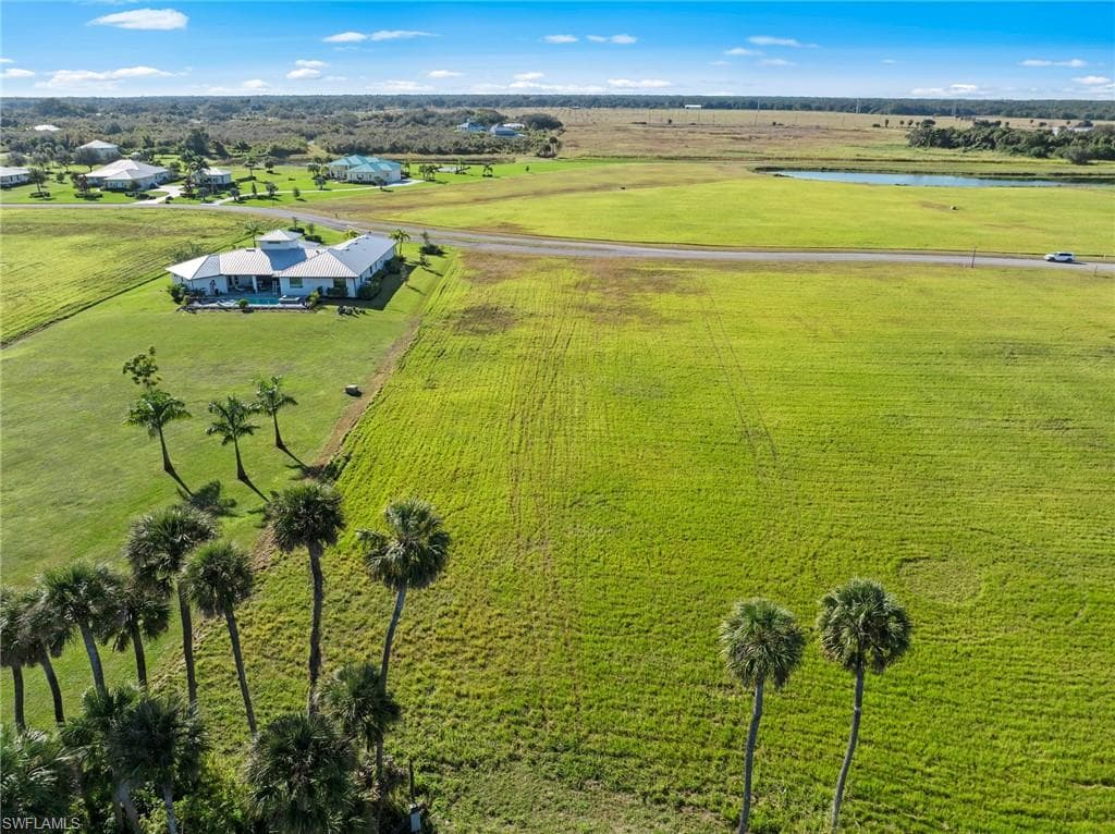 22821 Yellow Button LN, ALVA FL 33920-13