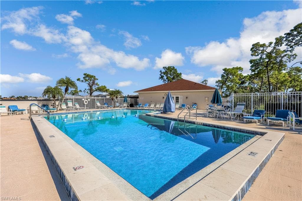 25808 Cockleshell DR # 211, BONITA SPRINGS FL 34135-21