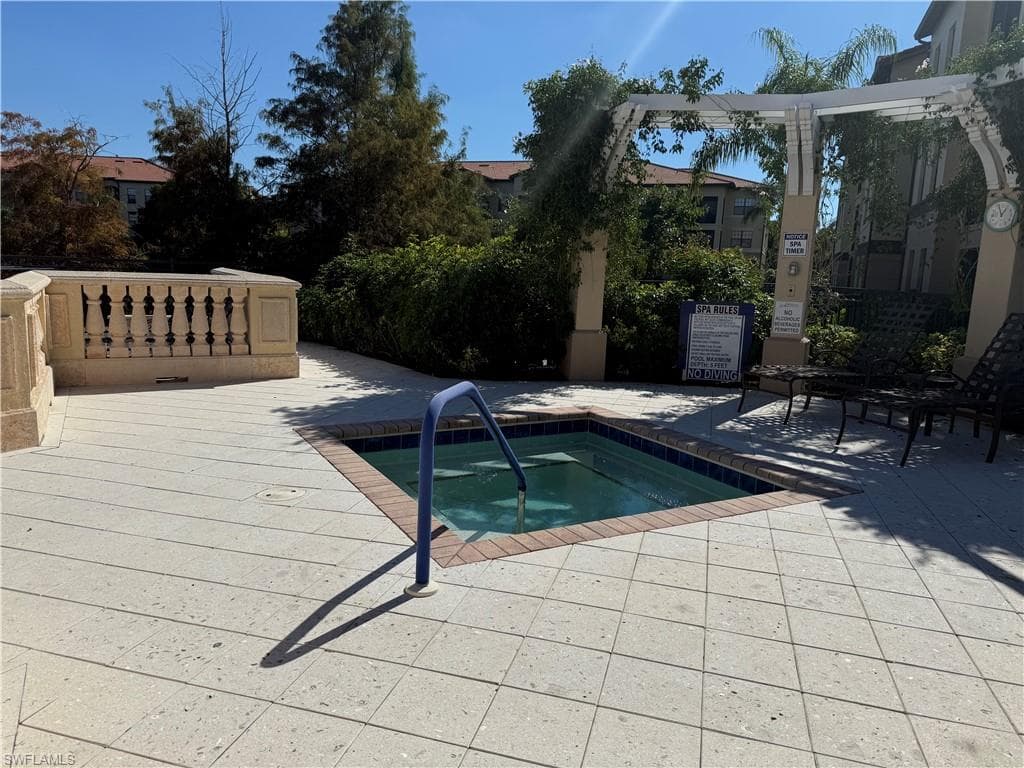 12955 POSITANO CIR # 306, NAPLES FL 34105-16